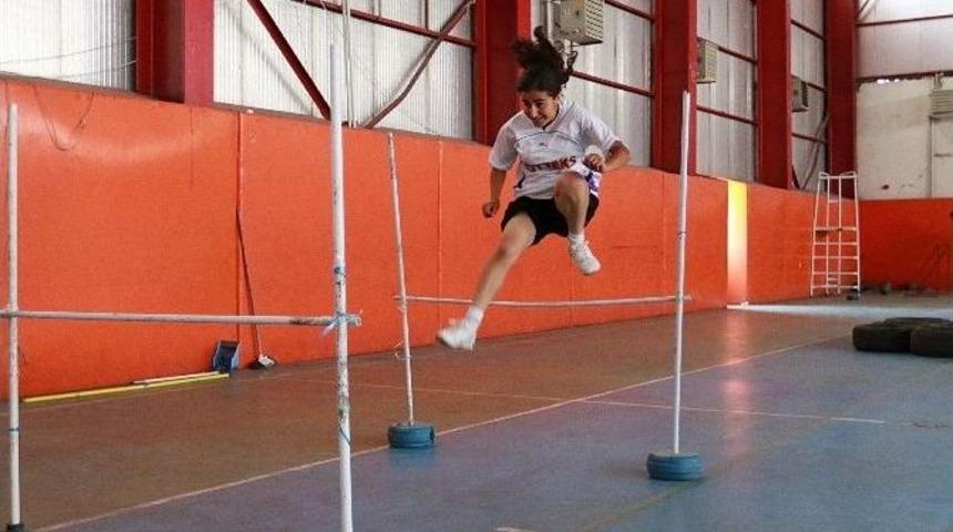 Belediyenin Kurslarına Katılan &Ouml;ğrencilerden 48&rsquo;i &Uuml;niversitelere Yerleşti