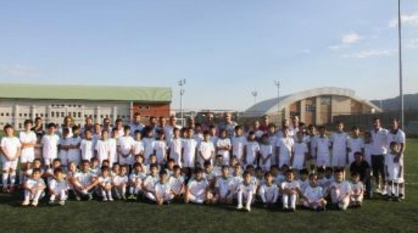 Bing&ouml;l&rsquo;de Yaz Futbol Okulu A&ccedil;ılacak