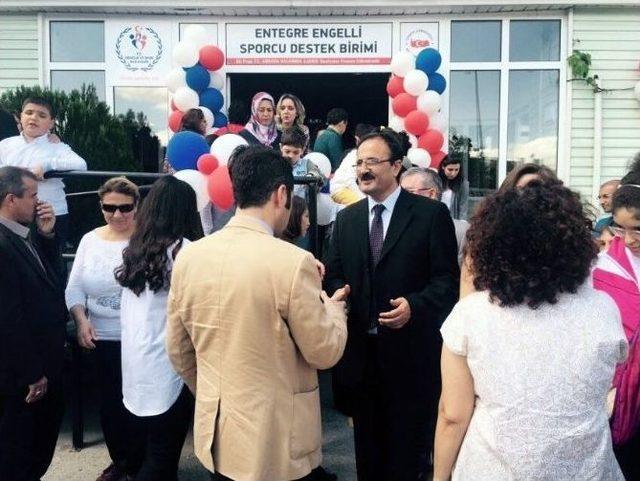 Engellilerin S&uuml;rd&uuml;r&uuml;lebilir Spor Eğitiminde Dev Adım: 1