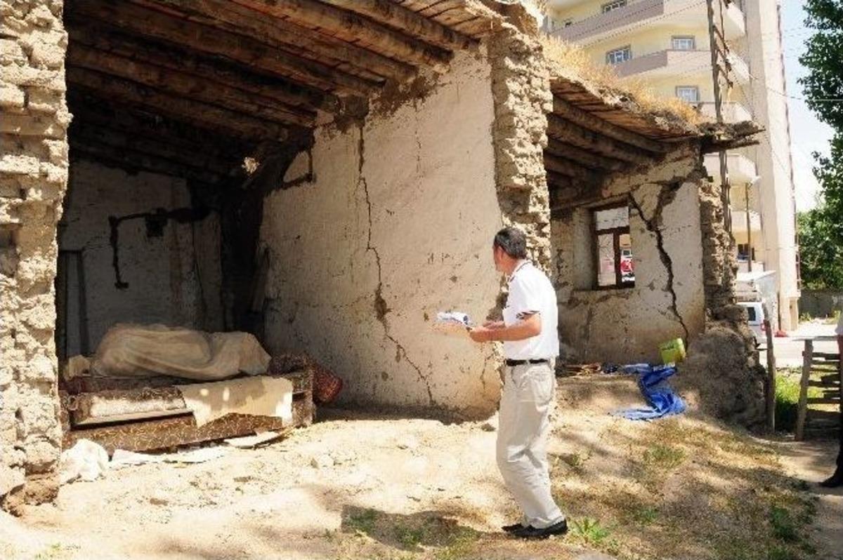 (&ouml;zel Haber) Afad Başkanlığı Yıkım İ&ccedil;in Van&rsquo;a Ekip G&ouml;nderdi