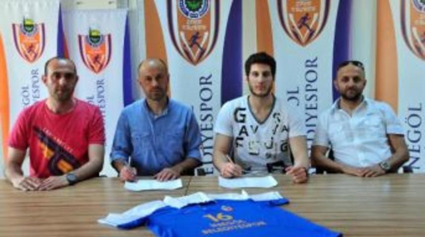 İneg&ouml;l Belediyespor Kerem'le Anlaştı