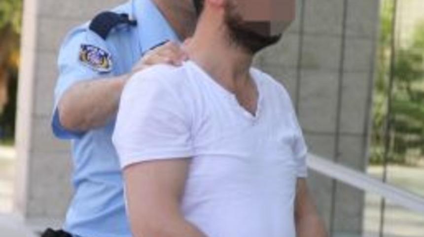 Tabancayla Yakalanan Gen&ccedil; G&ouml;zaltına Alındı