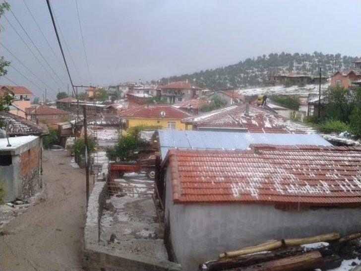Amasya’ya Ceviz Büyüklüğünde Dolu Yağdı G1