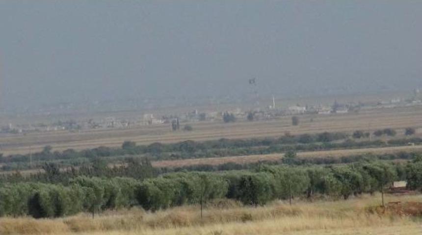 Kilis Sınırında &Ccedil;atışmalar S&uuml;r&uuml;yor