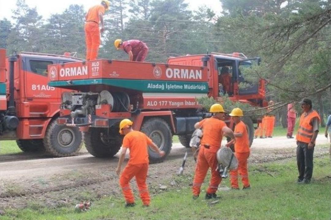 Yangın Ekipleri Kıyasıya Yarıştı