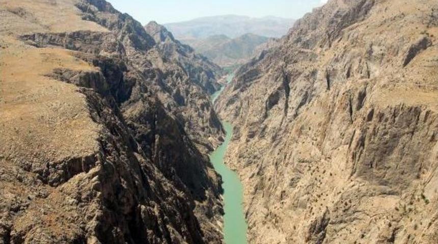 Karanlık Kanyonda 'sırat On Fırat' Asma K&ouml;pr&uuml;s&uuml; Yapılacak