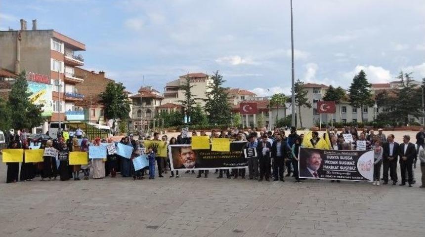 Boz&uuml;y&uuml;k&rsquo;te Mursi&rsquo;nin İdam Kararı Protesto Edildi