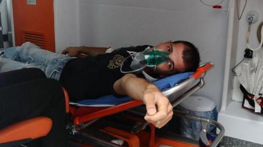 Havuzda Yere D&ouml;k&uuml;len Klor, Y&uuml;zme Eğitimi Alan 20 Kişiyi Hastanelik Etti