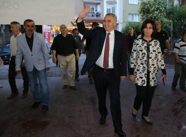 Başkan Zolan Pelitlibağ&rsquo;da İftar Yaptı 2