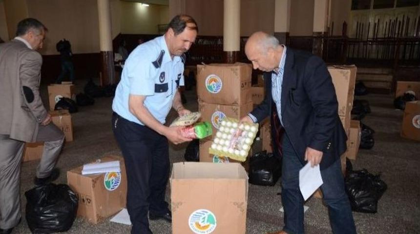 Tuzla Belediyesi&rsquo;nden Sarıkamış&rsquo;lı 300 Aileye Ramazan Paketi