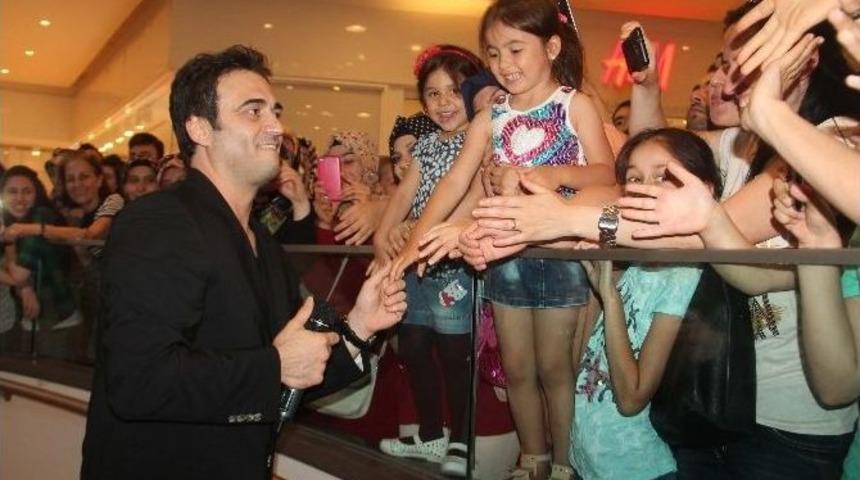 Kutsi Kahramanmaraşlıları Coşturdu