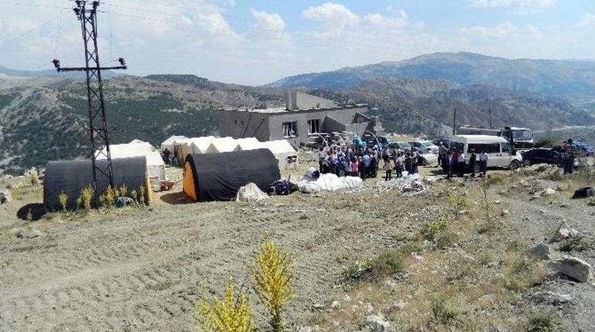 Devletin Temsilcileri Afetzedelerle İftarda Buluştu