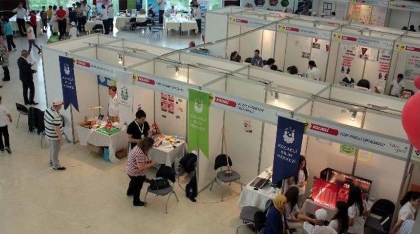 Bilim Merkezi, Robot Bilim Şenliği&rsquo;ne Katıldı