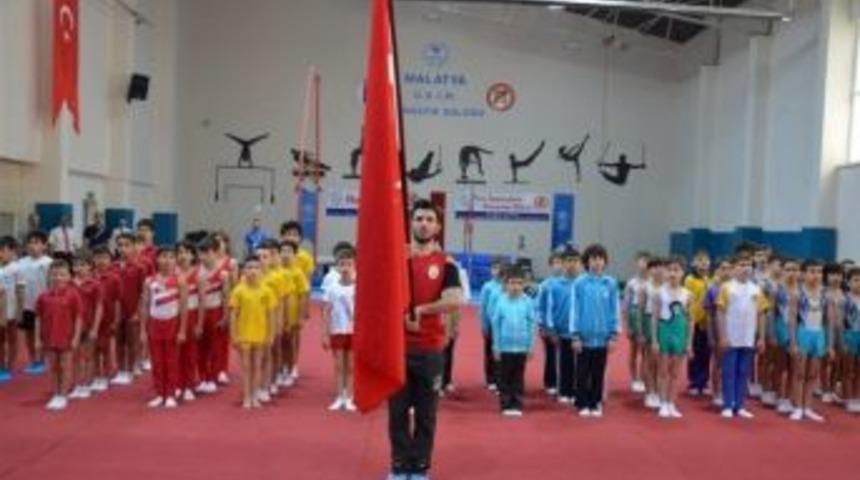 Malatya&rsquo;da Jimnastik Yarışmaları Başladı