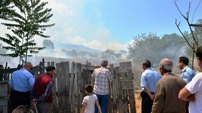 Malatya&rsquo;da Anız Yangını Korkuttu