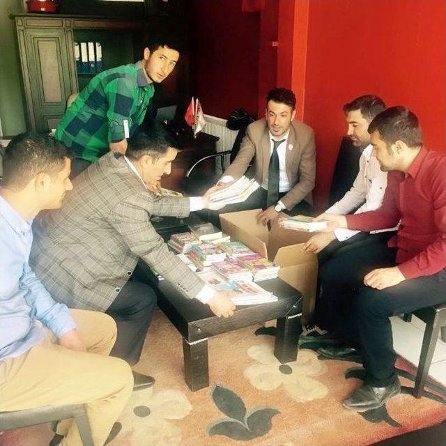 Kitap Kampanyasına Büyükşehirlerden Destek 1