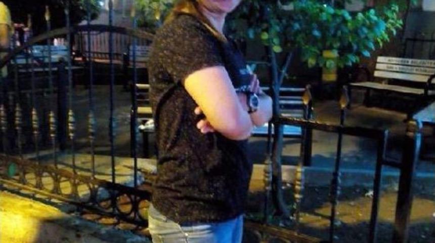 Acil Tıp Teknisyeni Kadın, Kazada &Ouml;ld&uuml;