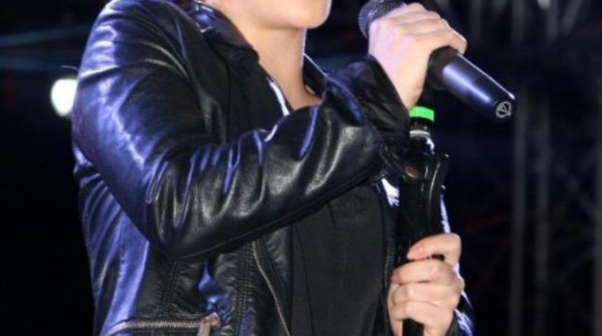 Model Grubu Zonguldak'ta Konser Verdi