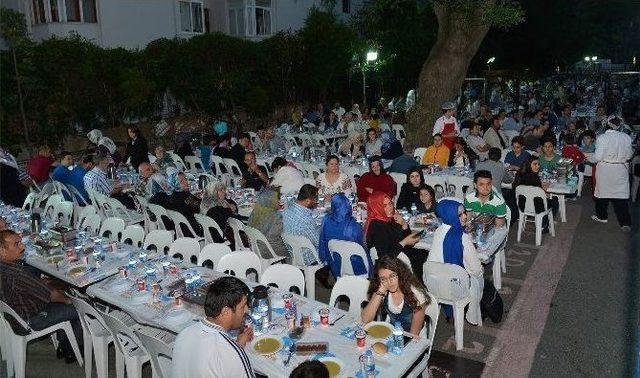 Sokak İftarları Komşuluğu Artırıyor 1