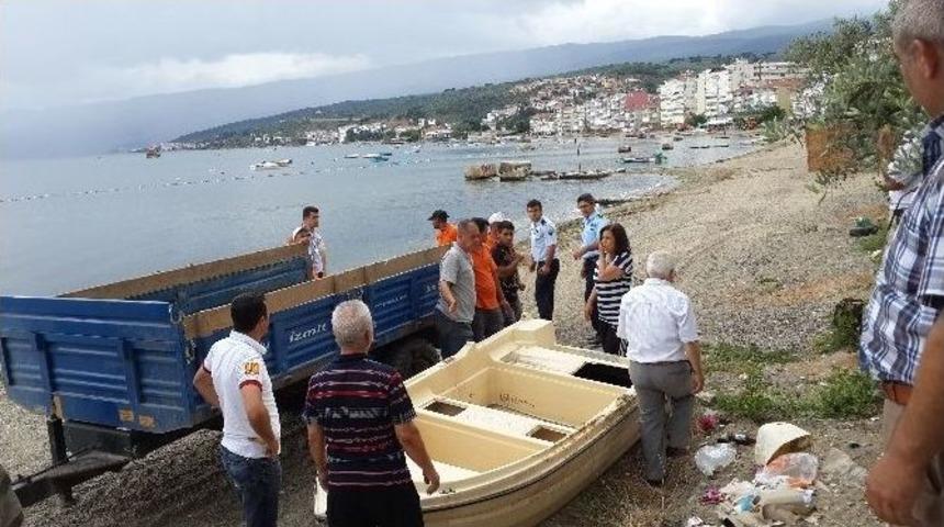 Sahiller Sandallardan Temizlendi