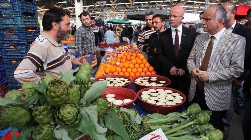 Bayraklı&rsquo;da Pazar Yerlerine D&uuml;zenleme