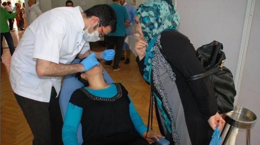 Otizmli 780 &Ccedil;ocuğun Diş Tedavisi Yapıldı