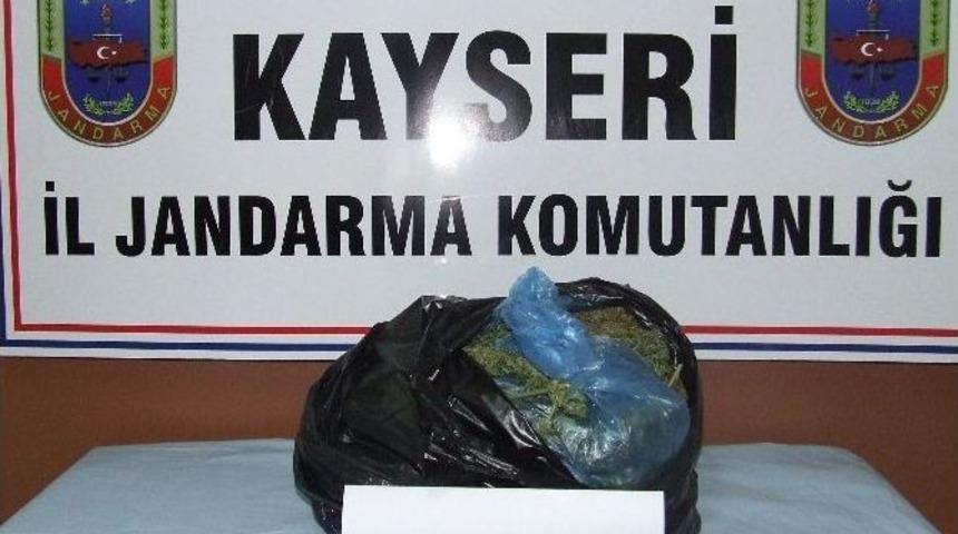 Yolcu Treninde 2 Kilo Esrar Elege&ccedil;irildi