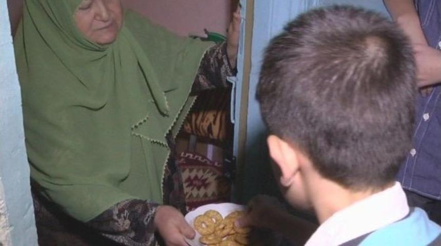 K&uuml;tahya&rsquo;da Asırlık &rsquo;k&uuml;pecik&rsquo; Geleneği