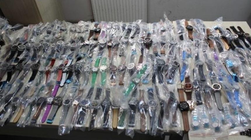 Ka&ccedil;ak Kol Saatlerini Sınırdan B&ouml;yle Ka&ccedil;ırmaya &Ccedil;alıştılar