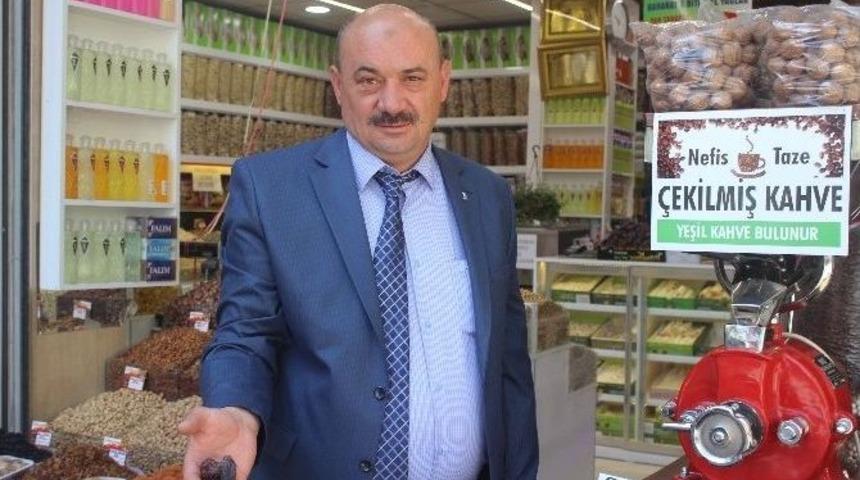 Hurma Satışları Esnafın Y&uuml;z&uuml;n&uuml; G&uuml;ld&uuml;rd&uuml;