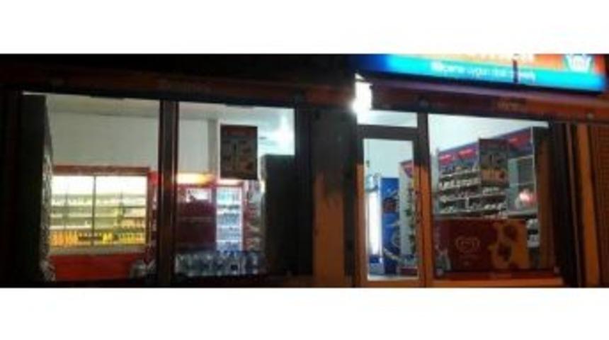 İdil&rsquo;de Hırsızlar İftar Vaktinde Market Soydu