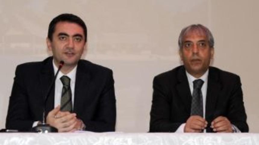 Ahlat&rsquo;ta Eğitim Değerlendirme Toplantısı