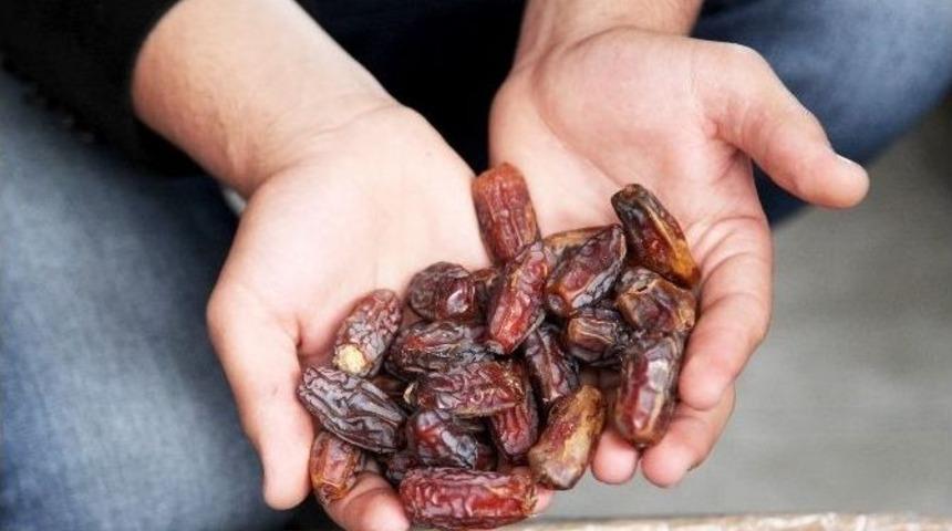 Ahlat&rsquo;ta Hurma Satışları Arttı