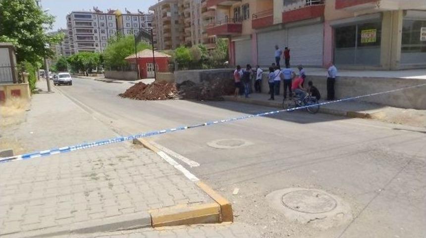 Ka&ccedil;ak Kazı Yaparken Binayı Havaya U&ccedil;uracaklardı