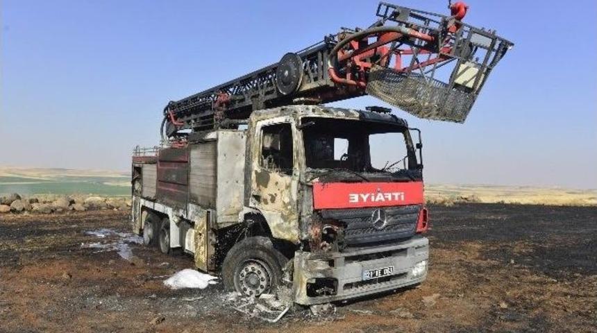 Yangına M&uuml;dahale Eden İtfaiye Aracı Yandı