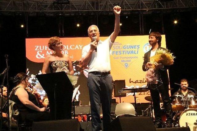 Zuhal Olcay’dan Güneş Festivali’nde Muhteşem Konser