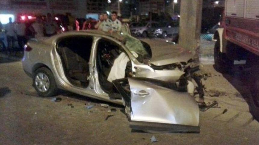 Mersin&rsquo;de Trafik Kazası: 2 &Ouml;l&uuml;, 2 Yaralı