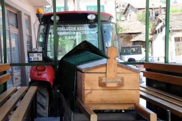 Babalar Günü'nde Boğulan Baba Toprağa Verildi