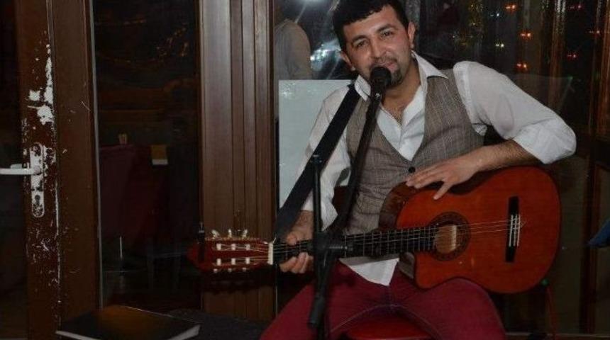 Balkondan Kanepe Atarken D&uuml;şerek &Ouml;len &Ouml;ğrenci &Uuml;niversiteyi Yasa Boğdu