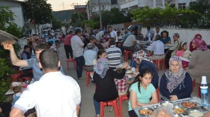 Mahalle İftarı İlgi G&ouml;rd&uuml;
