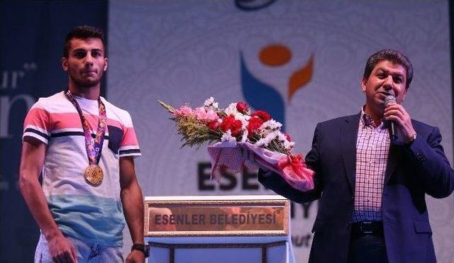 Nevşehirli G&uuml;rb&uuml;z, Esenler&rsquo;de Anıldı 1