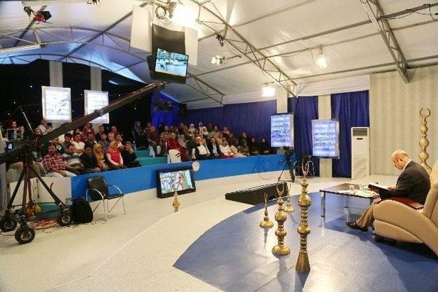 İlahiyat&ccedil;ı D&ouml;ngeloğlu: &ldquo;ramazan Birbirimizi Yeniden Tanımaya Fırsat Veren Bir Aydır&rdquo; 1