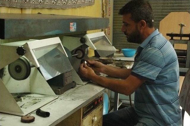 Van&rsquo;da Savatlı G&uuml;m&uuml;ş İşletmeciliği Can &Ccedil;ekişiyor 1