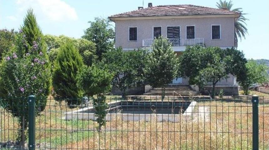 Varisler M&uuml;ze Olmasına M&uuml;saade Etmeyince Menderes&rsquo;in Evi De Mahzunlaştı