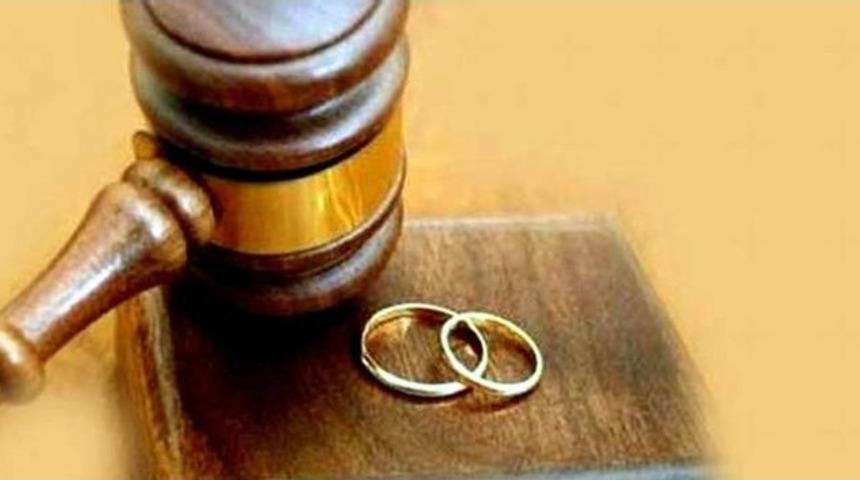 Aydın&rsquo;da Her 4 Saatte Bir &Ccedil;ift Boşanıyor