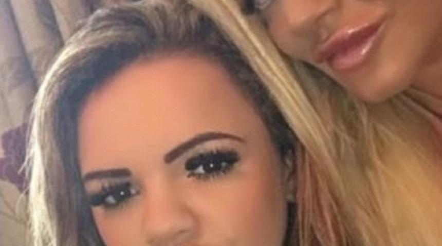 Ameliyat parası  i&ccedil;in striptiz yapıyor