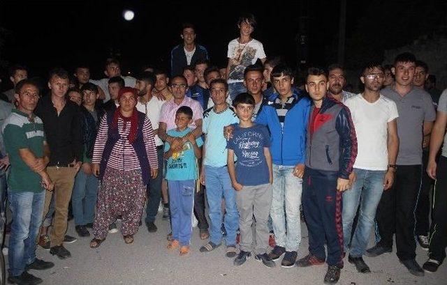 Kayseri&rsquo;de Sopalarla Suriyeli N&ouml;beti Tuttular 1