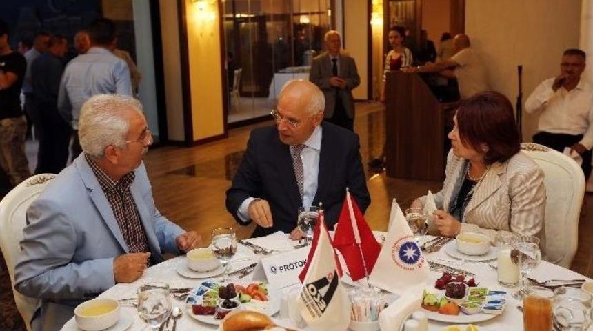 Ankara Konağı&rsquo;nda İftar Keyfi