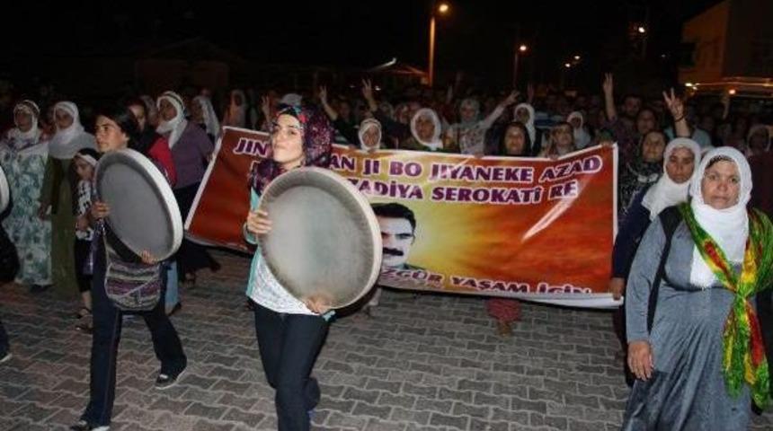 Hdp'den Nusaybin'de '&ouml;calan'a &Ouml;zg&uuml;rl&uuml;k' Y&uuml;r&uuml;y&uuml;ş&uuml;