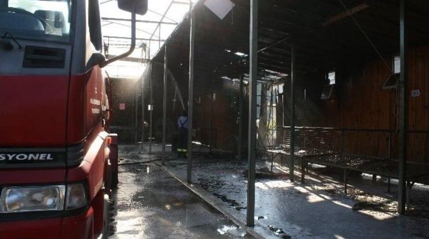 Marmaris&rsquo;te Pazaryerinde &Ccedil;ıkan Yangın Korkuttu